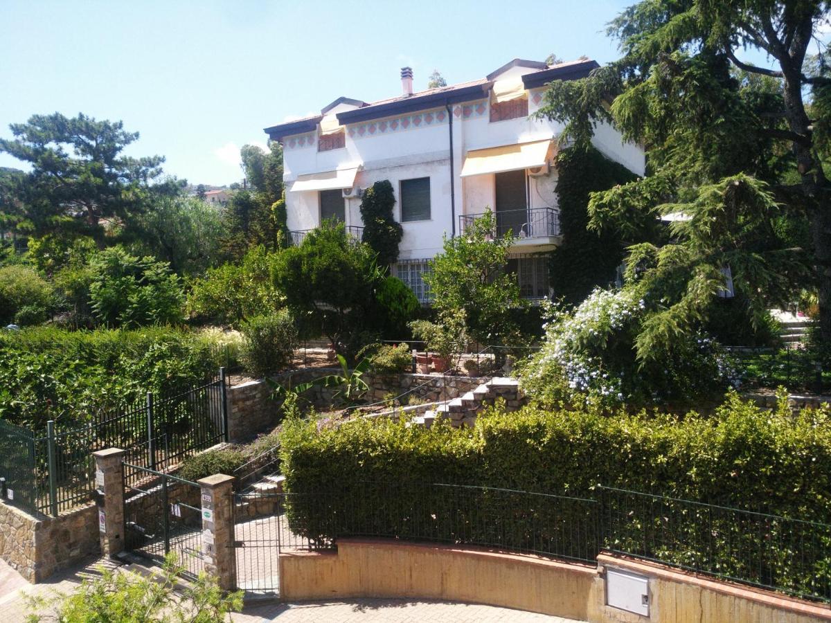Casa Di Rossana Bed&Breakfast Sanremo Ngoại thất bức ảnh