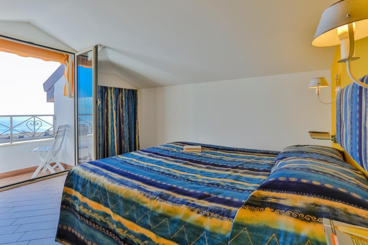 Casa Di Rossana Bed&Breakfast Sanremo Ngoại thất bức ảnh
